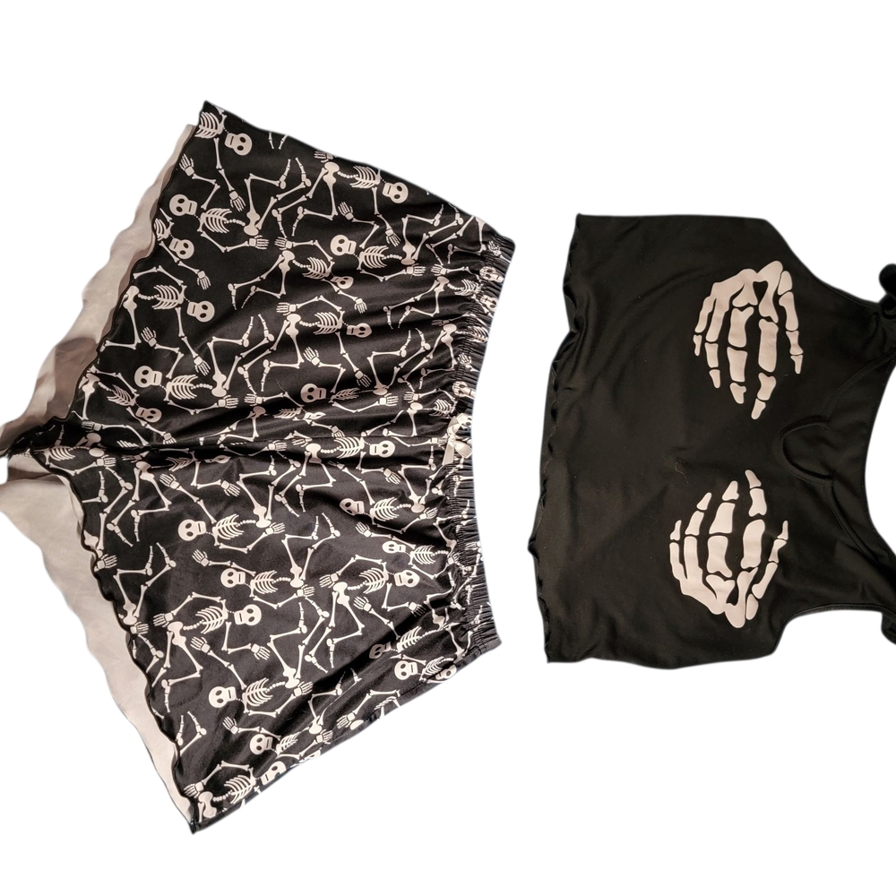 SHEIN Monochrome Pajama Set